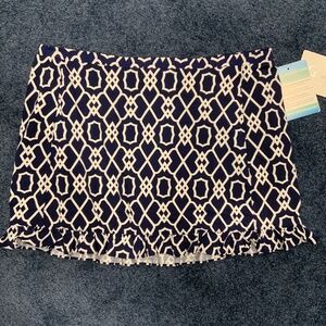 Printed skort in Navy and White New with tags size XL